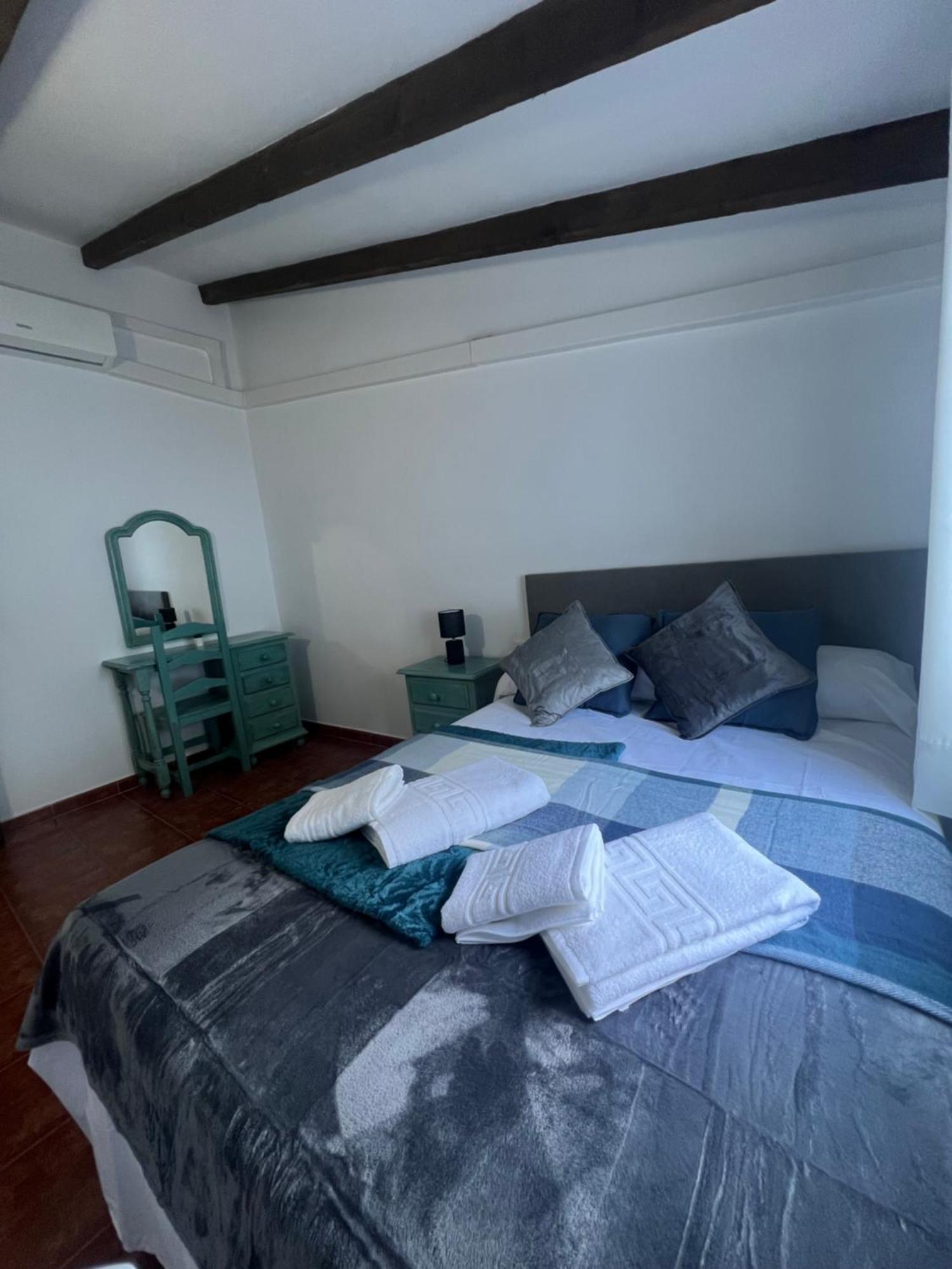 Vila Casa Pancho Zahara De La Sierra Exteriér fotografie